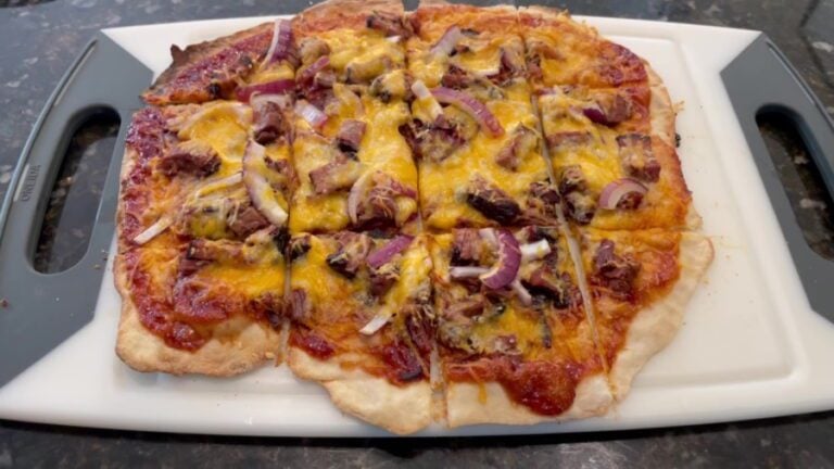 Own - Homemade Bbq Brisket Pizza on the Big Green Egg (Kamado) - Cut BBQ Brisket Pizza