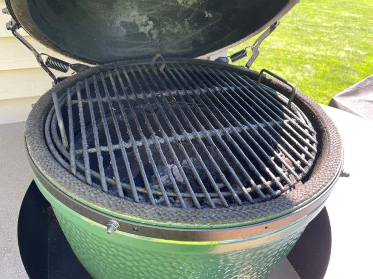 Big Green Egg vs. Weber (The Key Differences to Consider) - My Backyard