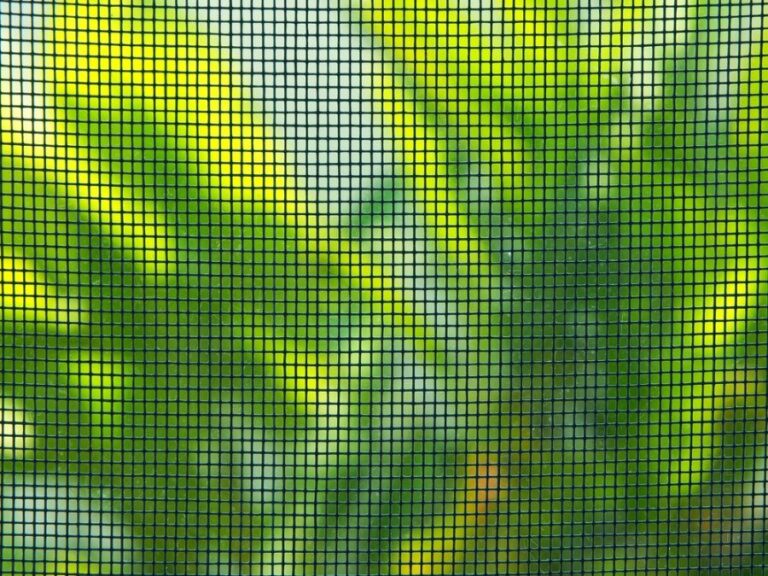 Mosquito Wire Screening to Screen in Pergola