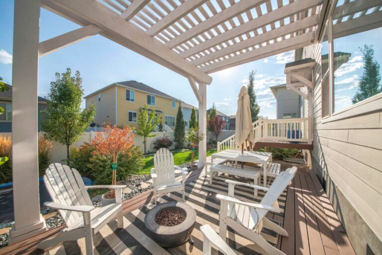 Can a Fire Pit Go Under a Pergola? (Everything You Need to Know) - My ...