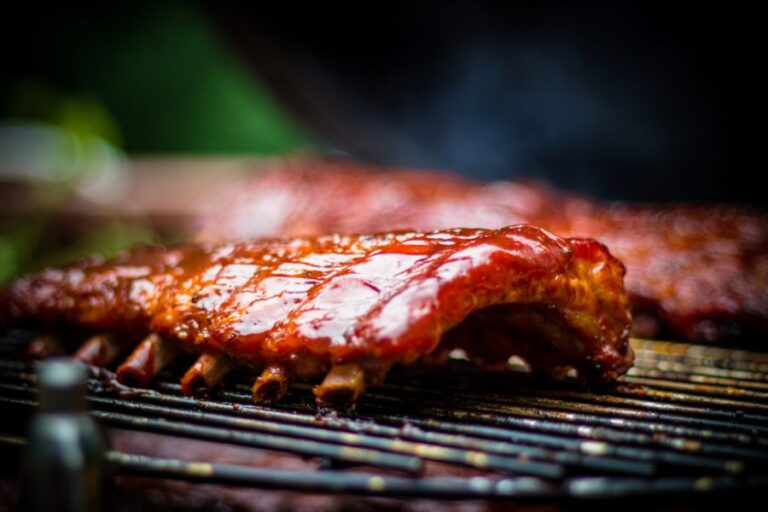 Smoked Barbecue Ribs on a Egg Smoker