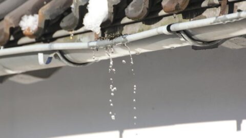 How to Fix Gutter Leaks (Step By Step) - My Backyard Life